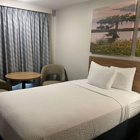 Days Inn By Wyndham Valdosta I-75 מראה חיצוני תמונה