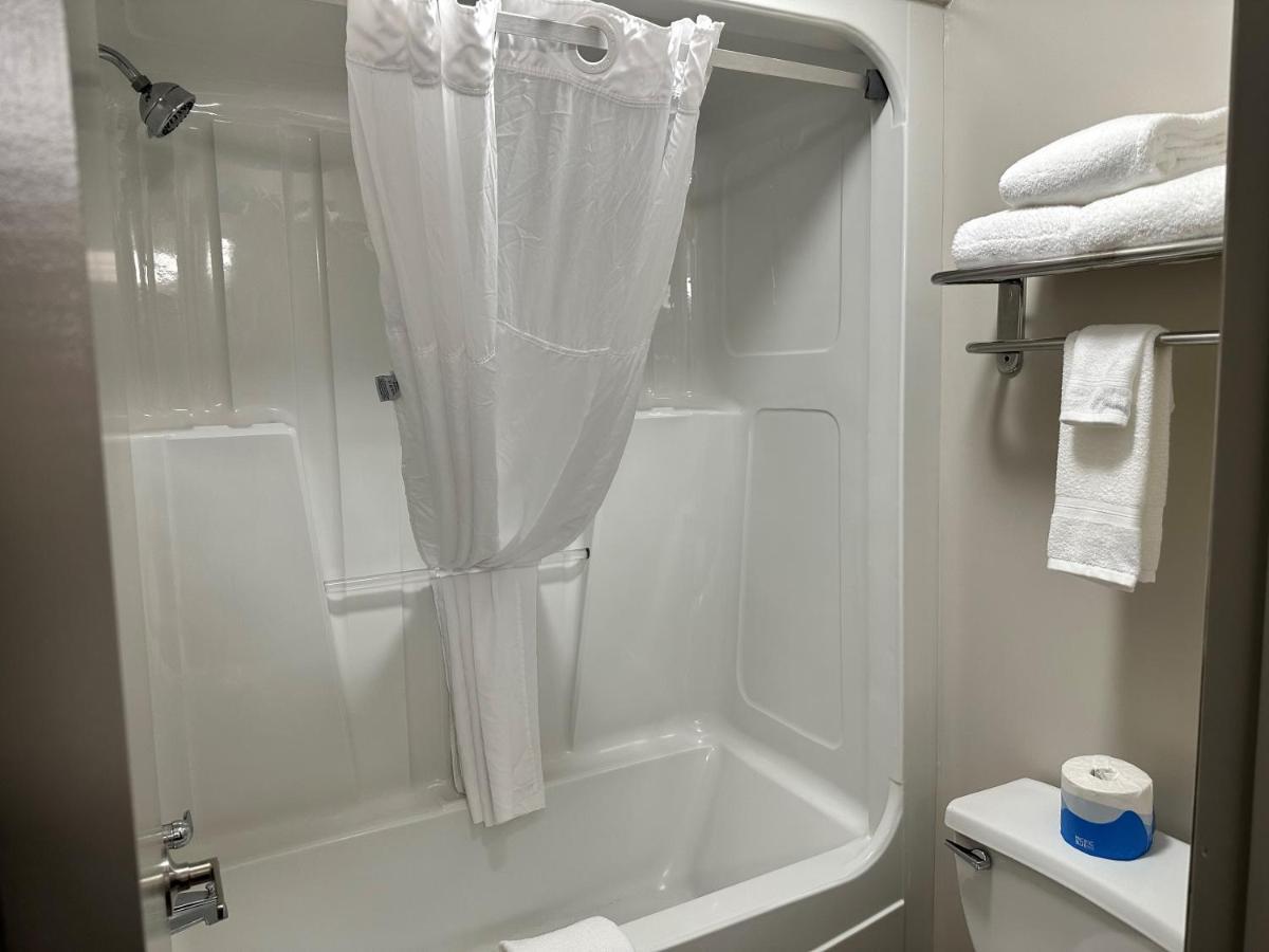 Days Inn By Wyndham Valdosta I-75 מראה חיצוני תמונה