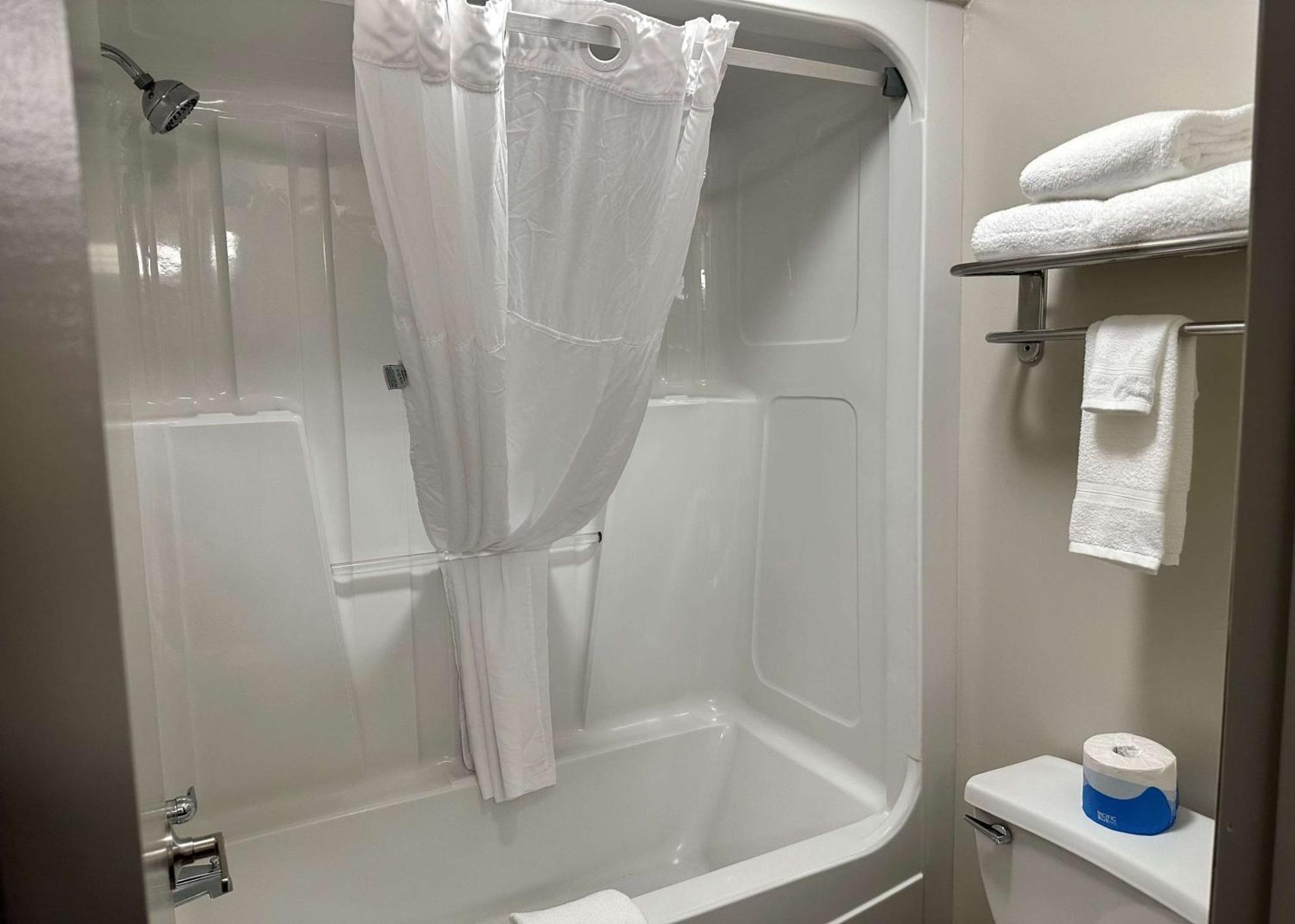 Days Inn By Wyndham Valdosta I-75 מראה חיצוני תמונה